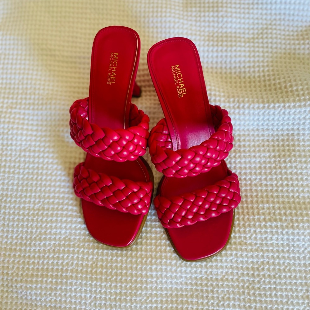 Michael Kors Amelia Metallic Braided Faux Leather Mule Dahlia Color Size 8M